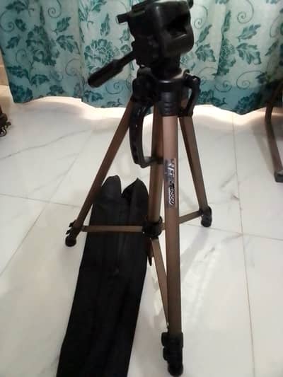Weifeng WT-3550 Lightweight Camera Tripod