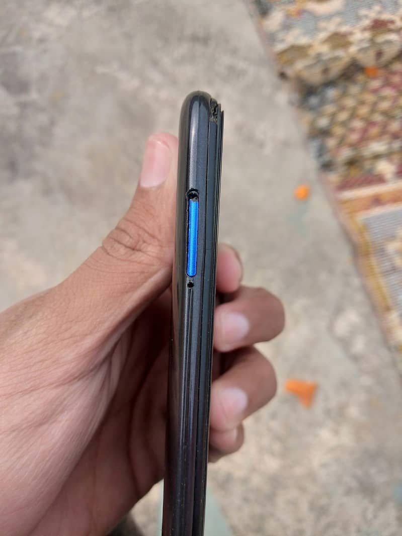 Tecno Spark 4 4