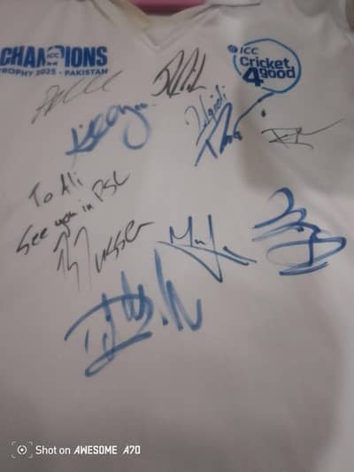 South African cricketers original autographs shirt + cap