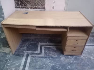 Office Workstation and Computer Table