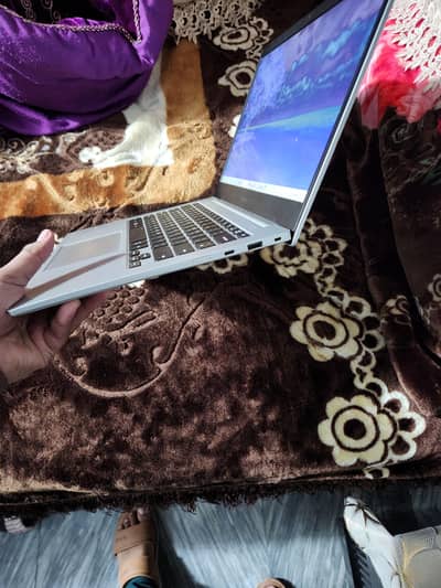 Samsung galaxy book go 2