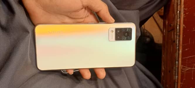 need cash . . Vivo v21 5g