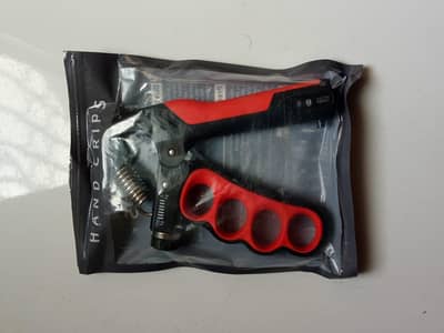 Finger grip hand gripper