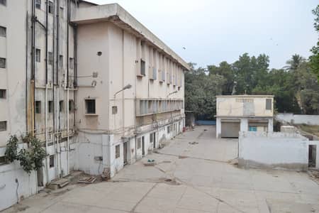 Civil Line Total Vacated Area 37901 Square Feet,Complete Two Office Buildings for Rent.