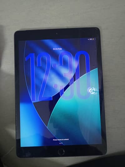 IPAD 8TH GENERATION 32GB SEALED. .