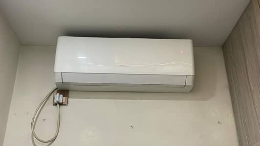 Gree AC Split Inverter 1.0 Ton GS-12PITH11W AAA