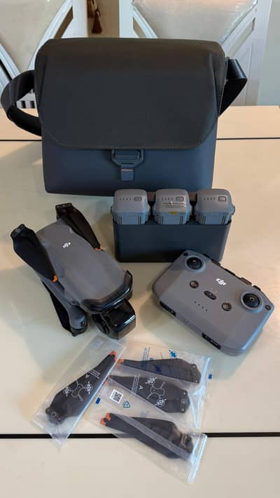 DJI Air 3 - Fly More Combo