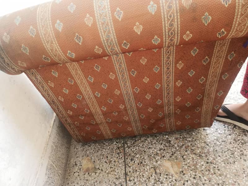 Deewan Sofa condition 7/10 3