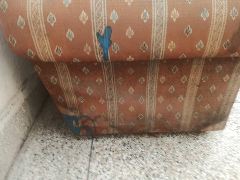 Deewan Sofa condition 7/10 4