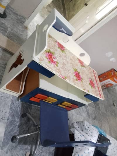 chair with reading books table