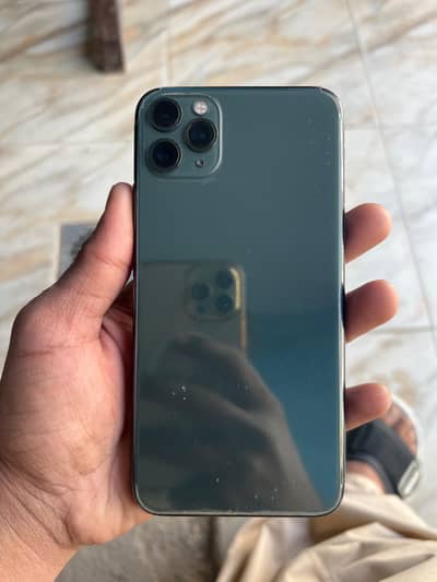 iphone 11 pro max non pta factory unlocked (price negotiable)