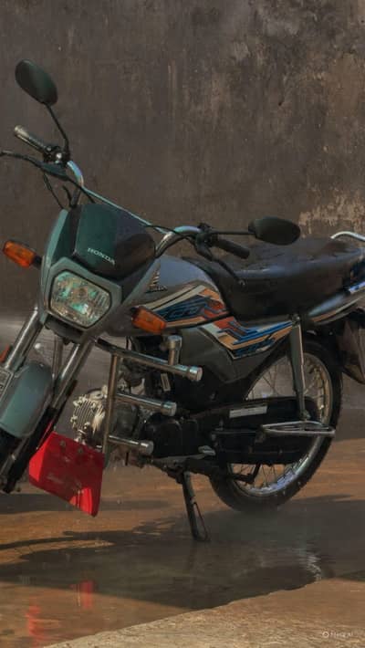 Honda CD 70 Dream 2025