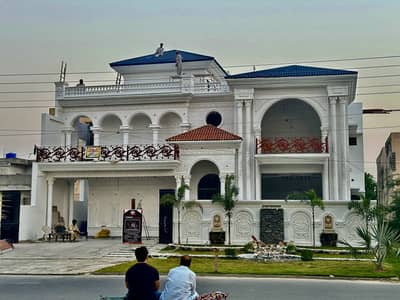 16 Marla+8 Marla Additional Ramp Area Brand New Luxury Spanish House 80 Feet Road With Direct Owner Meeting All Original Picture Attached For Sale In OPF Society