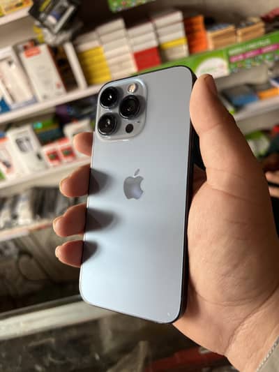 iPhone 13 Pro 256 gb 10/10 condition