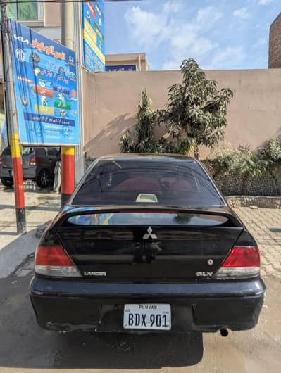 Mistubushi Lancer