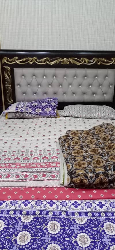 Doble bed with Molty Materes 5"