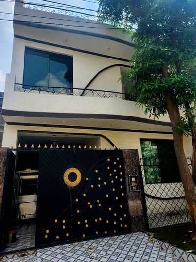 5 Marla Tile Flooring Owner Build Super Hot Location Near to Park All Original picture Attached With Direct Owner meeting For Sale in Johar Town phase 2.