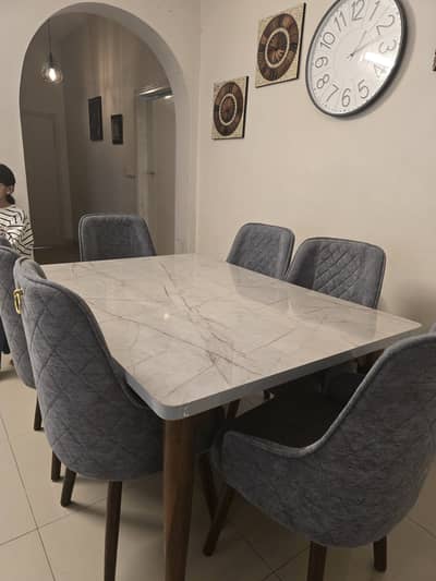 Dinning Table with chairs