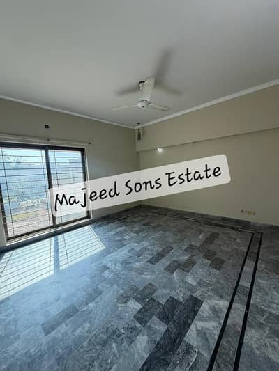 1 Kanal beautiful Upper portion is for rent in Wapda Town phase1 Block K1.