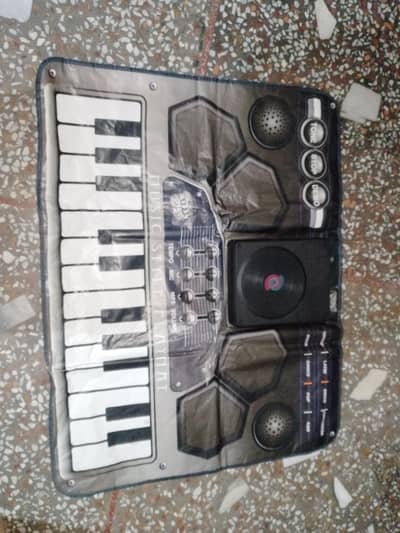 piano for kid playing