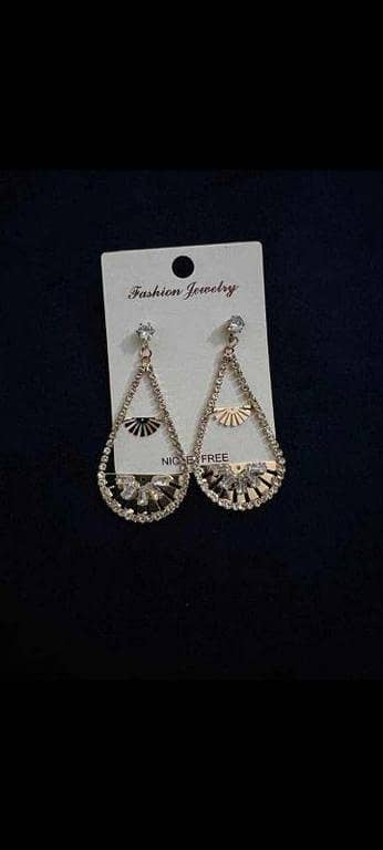 Jewelley earrings necklace
