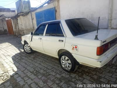 NISSAN SUNNY 1990