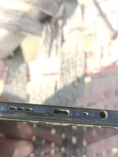 very good mobile totally original ha finger ok ha face id ok ha