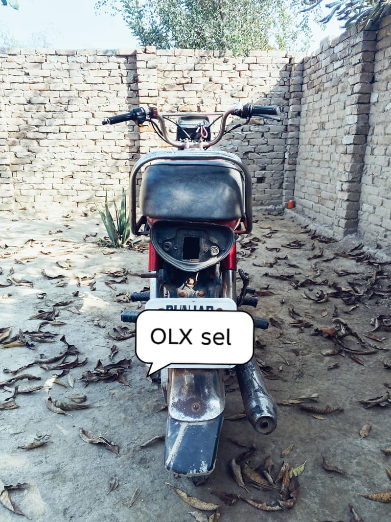 ہنڈا سی ڈی موٹرسکل 1