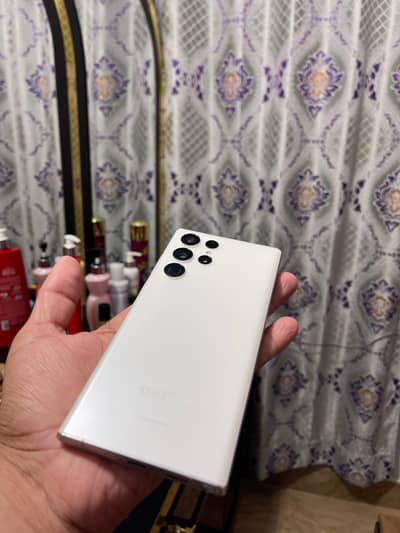 Samsung S22 Ultra Up For Sale