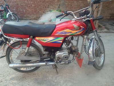 اسی ڈی 70 فار سیل پھالیہ شہر میں دستیاب ہے