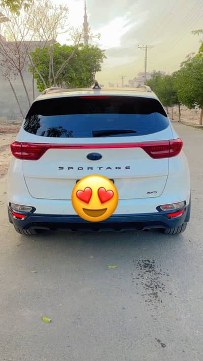 KIA SPORTAGE 2024 white AWD Black edition B to B genuine