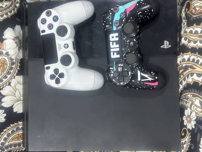 PS4 Fat With 2 Controllers And All Accessories