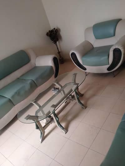 Comfortable 6 seater Sofa set