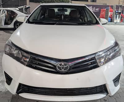 Toyota Corolla Altis 1.6 2015 model