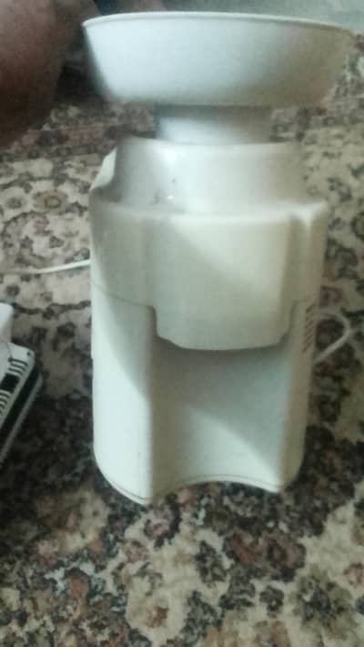 West point juicer used slightly purchased from Holland