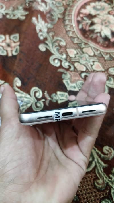 google pixel 8 10/10 pta approved scratch less