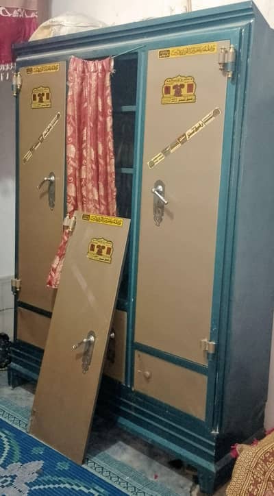 Iron almari/ dressing Almari jasti