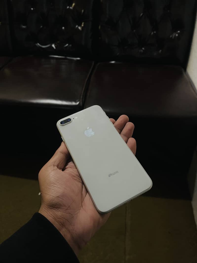 IPHONE 8 PLUS 0