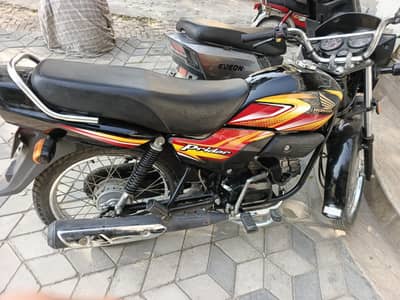 Honda pridor 100cc 2024/25 (0322-3276769)