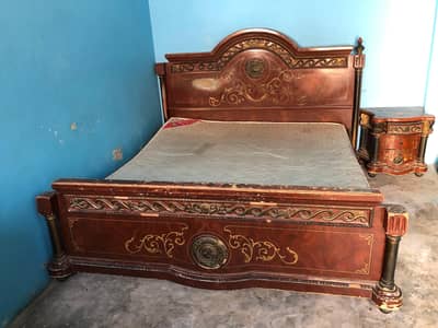 bed site tables and mirror set