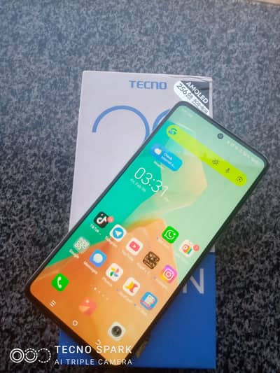 tecnocamon20  1 year used phone 10\10 condition