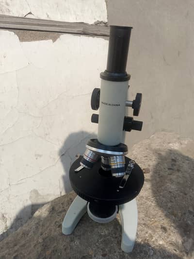 L101 Student Monocular Microscope