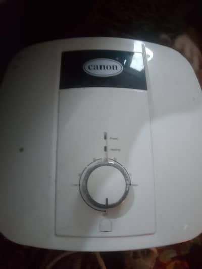 electric geyser (water heater)