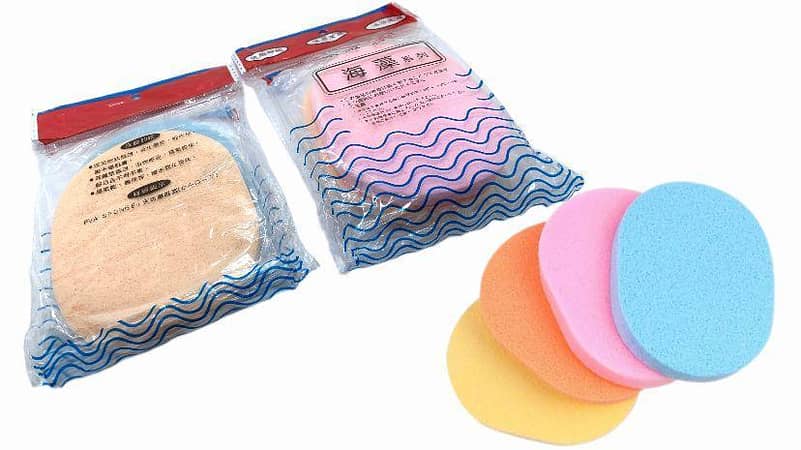 Travel Facial Cleaners: Portable Exfoliating Sponges for Gentle Cleansing and Makeup Removal (Assorted, Compact & Lightweight)