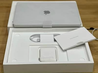 Apple MacBook Air Complete Box Set 2021 model
