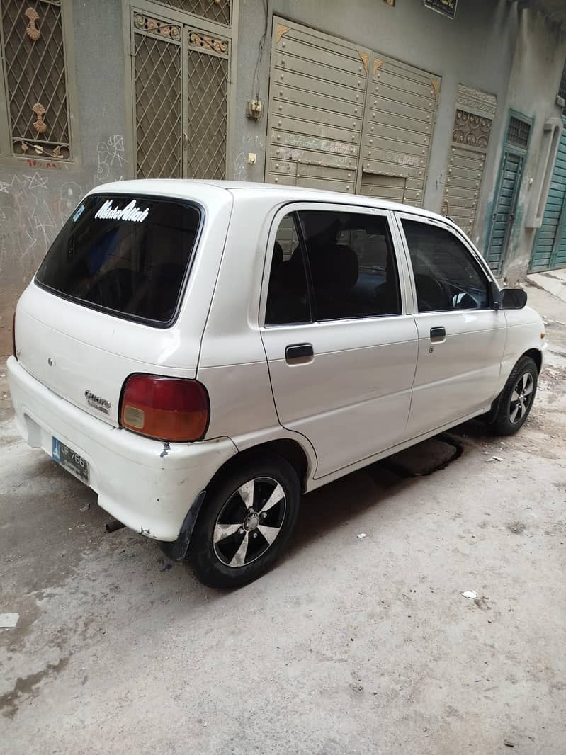 Coure 2005 Model . . 10