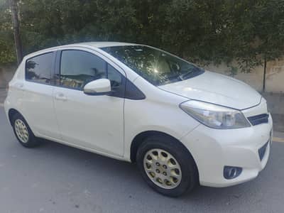 Vitz 2013-14 Total Genuine Pearl White