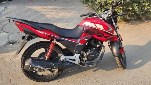 Honda CB150F 10/10 condition