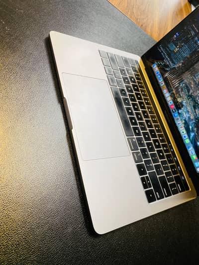 Macbook Pro 2019 13 inch