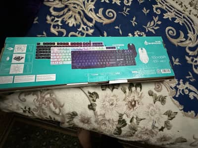 brand new box pack keyboard set